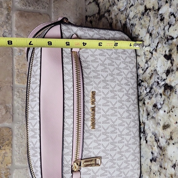 Michael Kors Jet Set Logo Crossbody - Picture 5 of 13